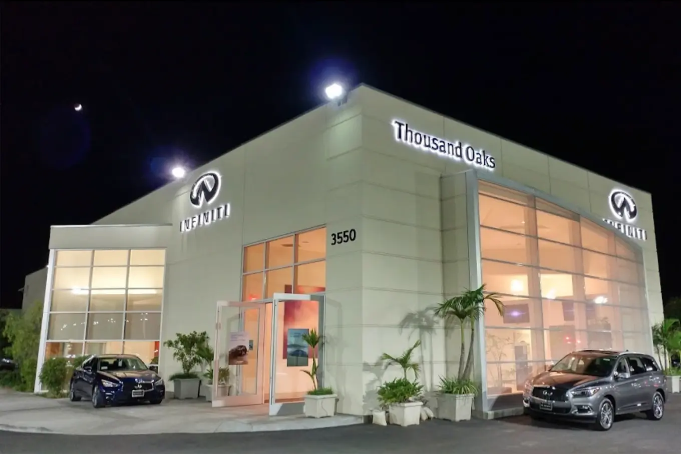 infiniti-car-accident-repair-premier-coach-auto-collision-thousand-oaks-camarillo