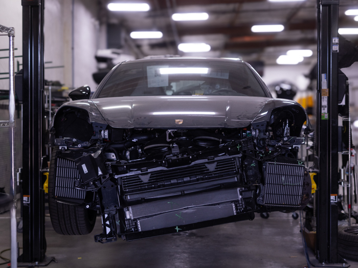 tow service premier coach auto collsion